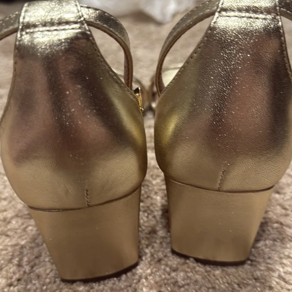 Naturalizer Elegant Gold Women's Sandals - Picture 5 of 8
